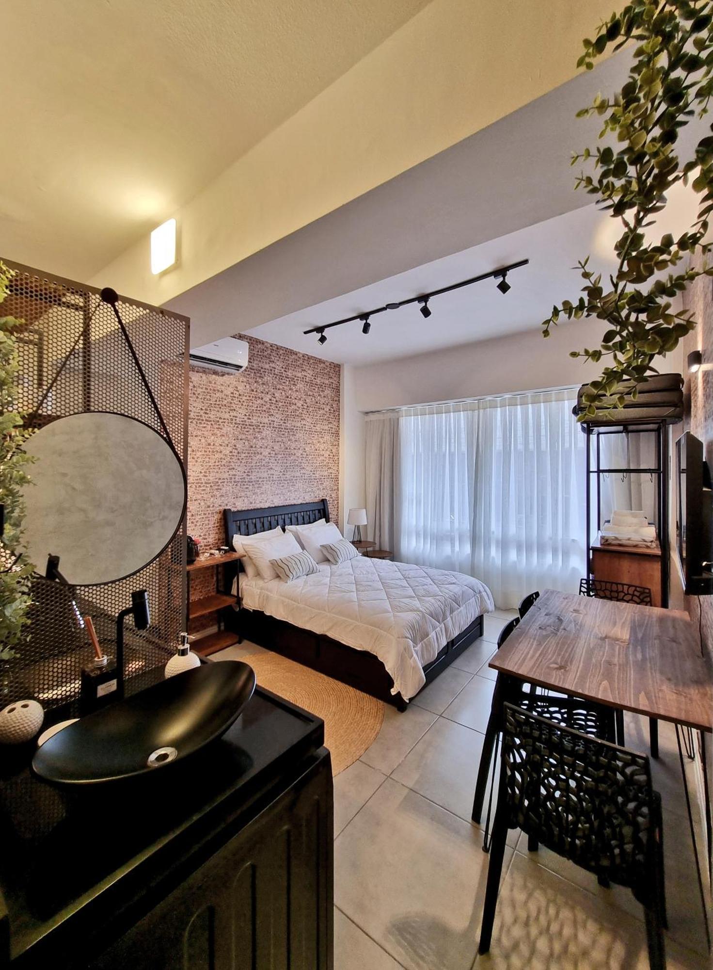 Do Nicolas Apartment *